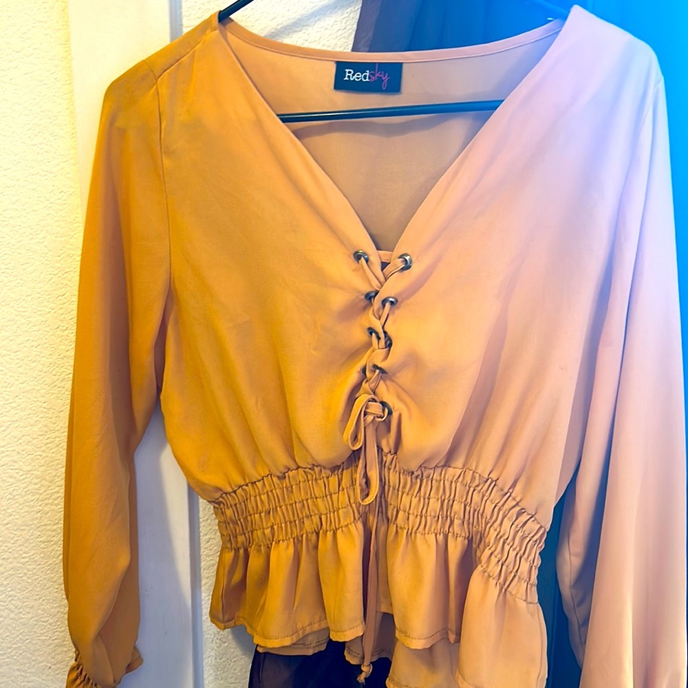 Woman’s blouse